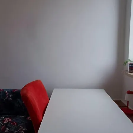 Komfort Blisko Starego Miasta Апартаменты *